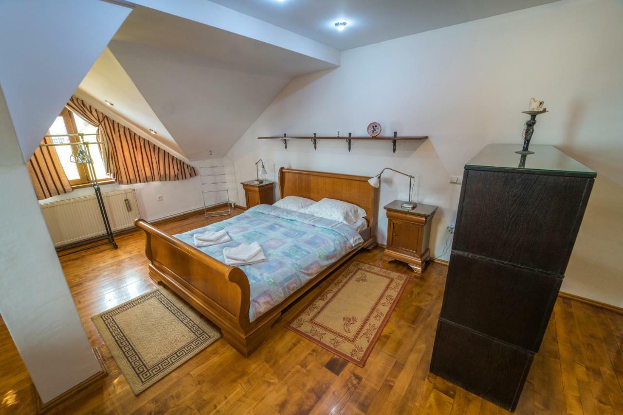 Vilă Bonita En Plopilor
